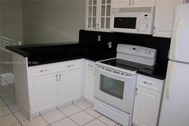 Building Photo - 2895 W 76th St