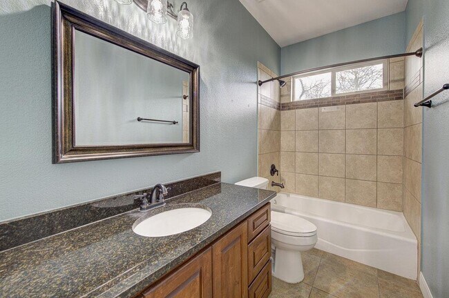 Building Photo - 110 Kou Ct