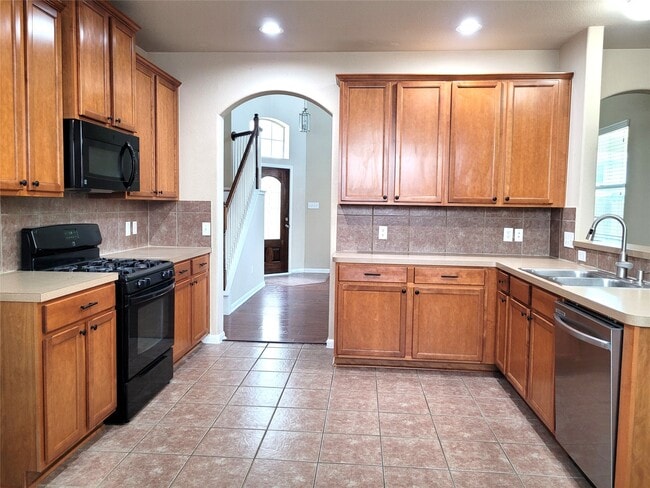 Building Photo - 26319 Longview Creek Dr