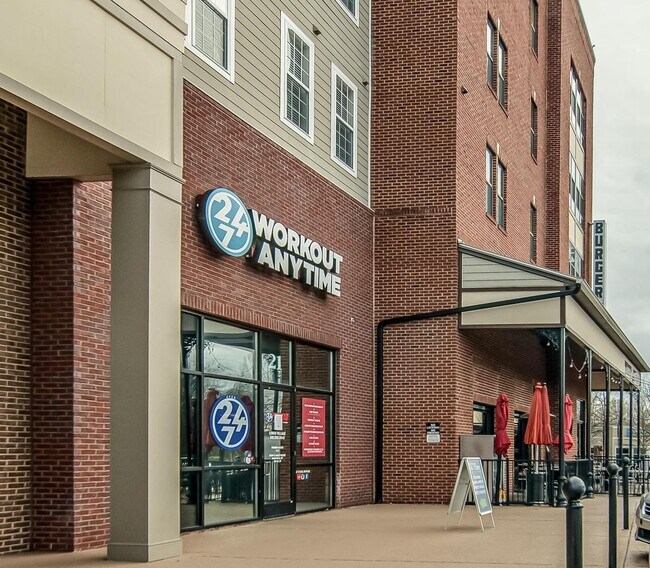 Building Photo - 2 Bedroom Condo in Lenox Village