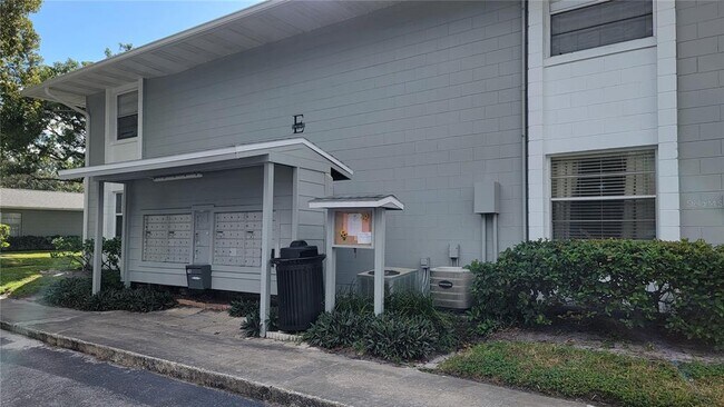 Building Photo - 700 E Airport Blvd