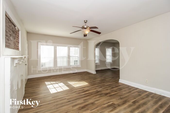 Building Photo - 1387 Beecher St SW