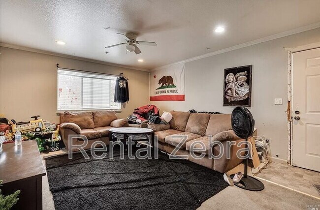 Building Photo - 343 Arlen Dr