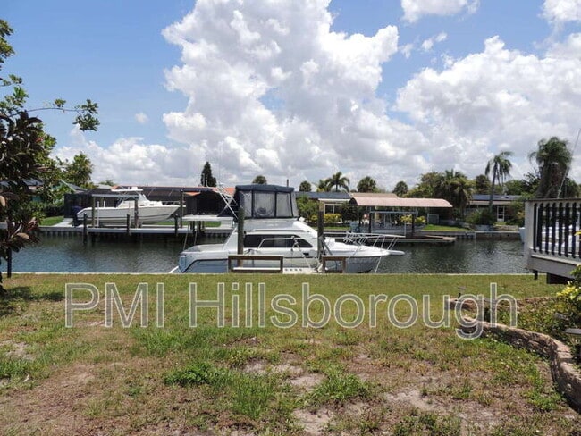 Building Photo - 1021 Apollo Beach Blvd