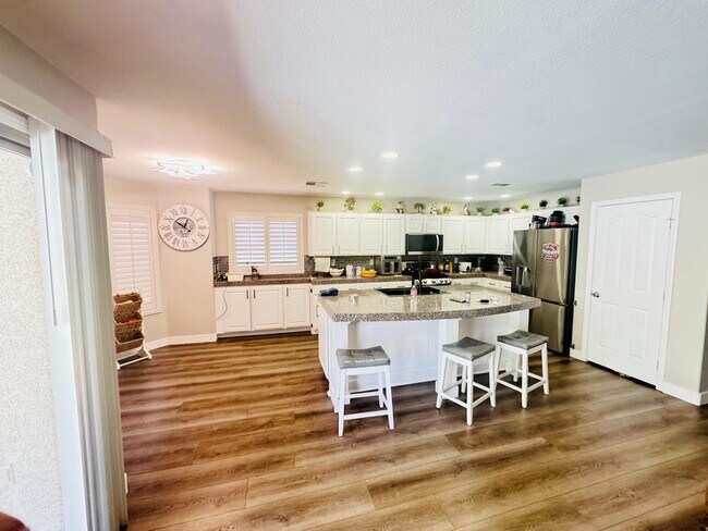 Building Photo - 3805 Cool Meadows Dr