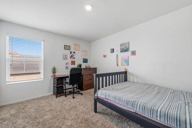 Building Photo - 1733 Catahoula Dr