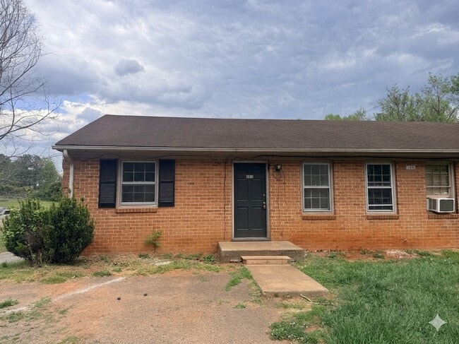 Building Photo - 185 Loch Ln