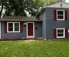 Building Photo - 5207 Sycamore Ave
