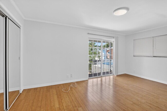 Building Photo - 5514 SW 44th Terrace