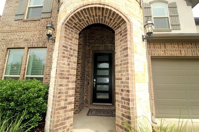 Building Photo - 1019 Fresh Spring Rd