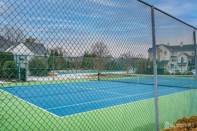 Building Photo - 919 Plymouth Rd