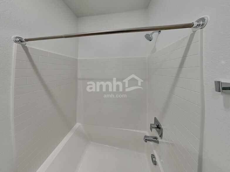 Building Photo - 290 Dahlia Rachel Pl