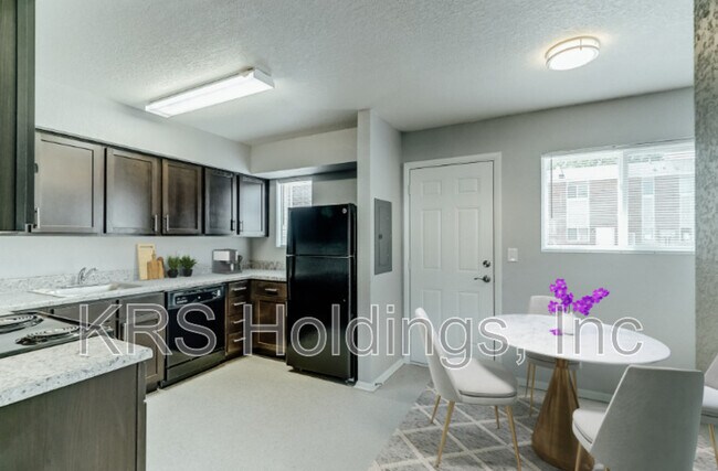 Building Photo - 4307 Orcutt Ave