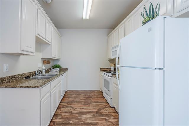 Building Photo - 103 Janis St