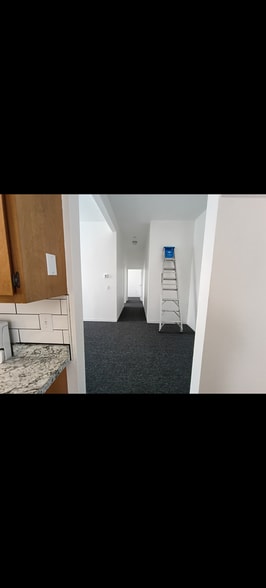 Building Photo - 138 Laurel Hill Ave