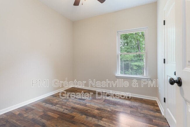 Building Photo - 218 Mike St