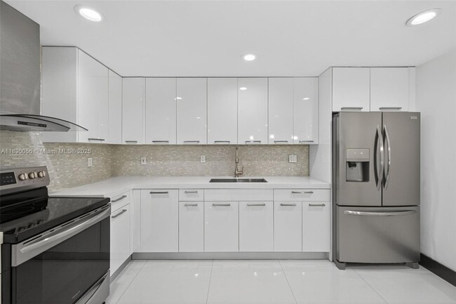 Building Photo - 8851 NW 119th St