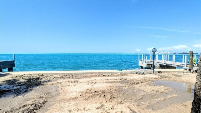 Building Photo - 4822 Ocean Blvd