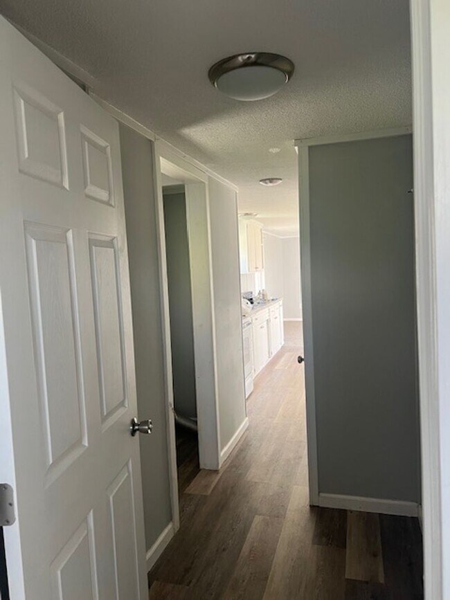 Building Photo - 2bed Rural Mobile Home