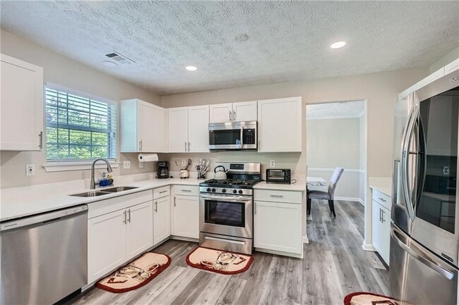 Building Photo - 3370 Flagstone Trce