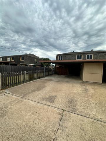 Building Photo - 1305 Lovell Dr