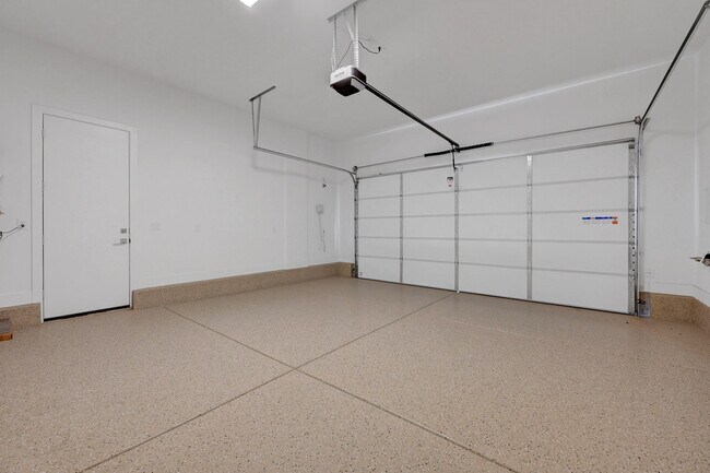 Building Photo - 281 Gandara St