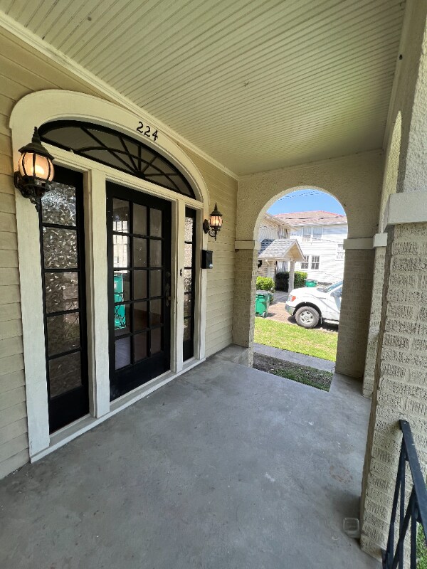 Building Photo - 224 Phosphor Ave