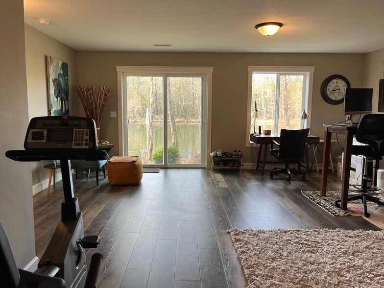 Building Photo - 15116 NE Grantham Rd