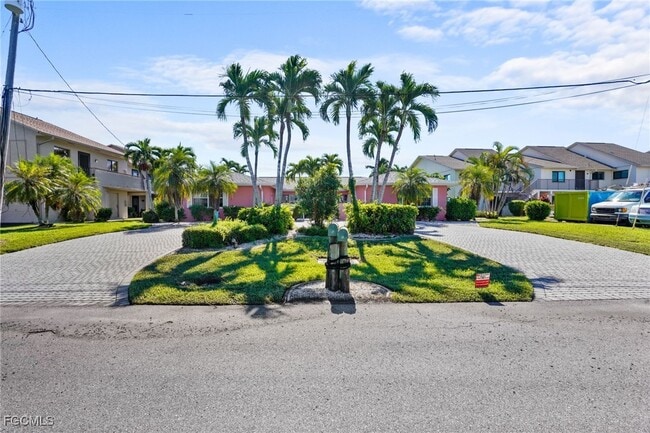 Building Photo - 517 SE 43rd St