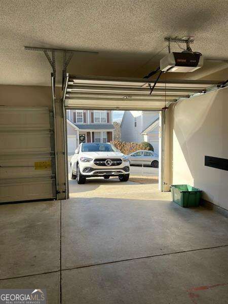 Building Photo - 2535 Alvecot Cir SE