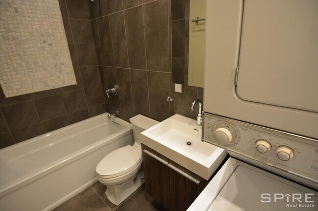 Building Photo - 46 New York Ave