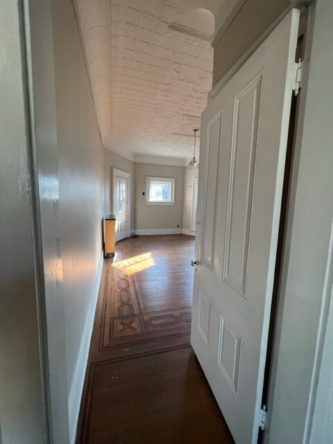 Building Photo - 909 N 5th St