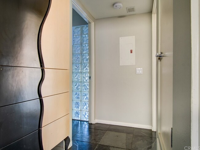 Building Photo - 27780 Inverness-