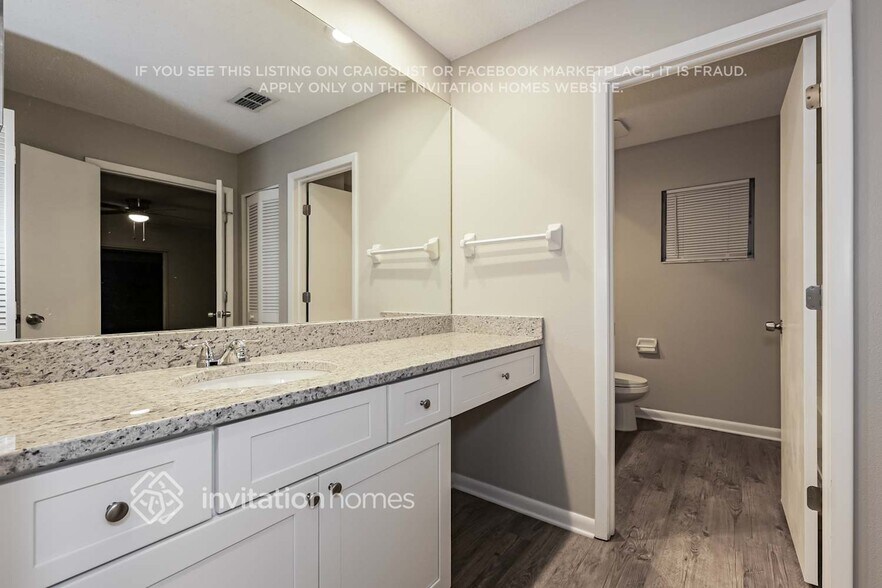 Building Photo - 10410 Tara Dr