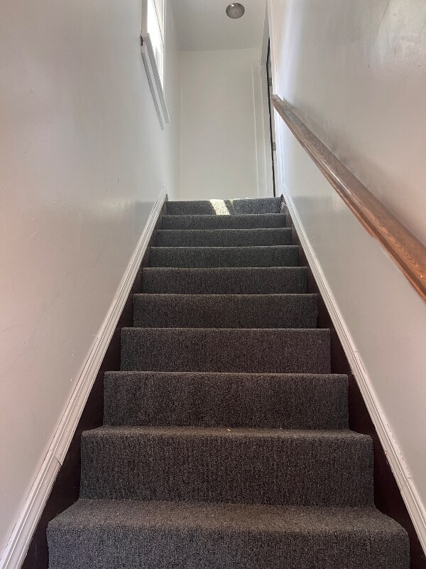 Building Photo - 5 Clifford St