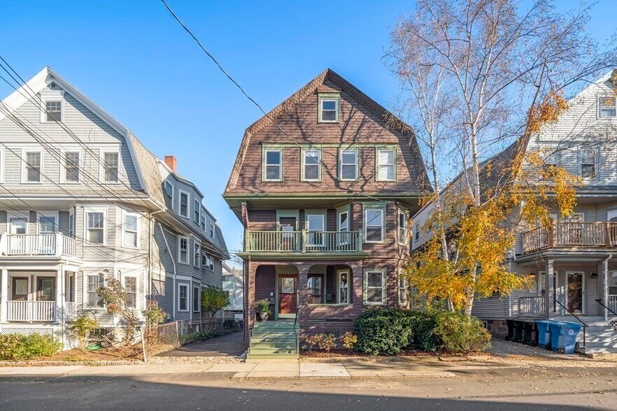 Building Photo - 11 Marion Rd