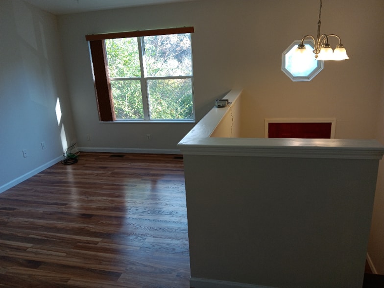 Building Photo - 5518 Carla Dr