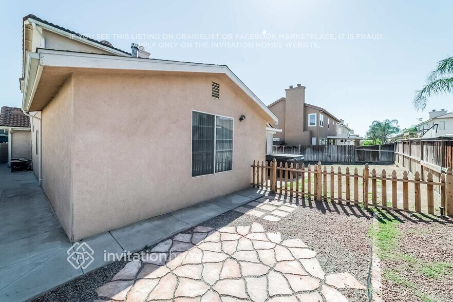 Building Photo - 13490 Quail Run Rd