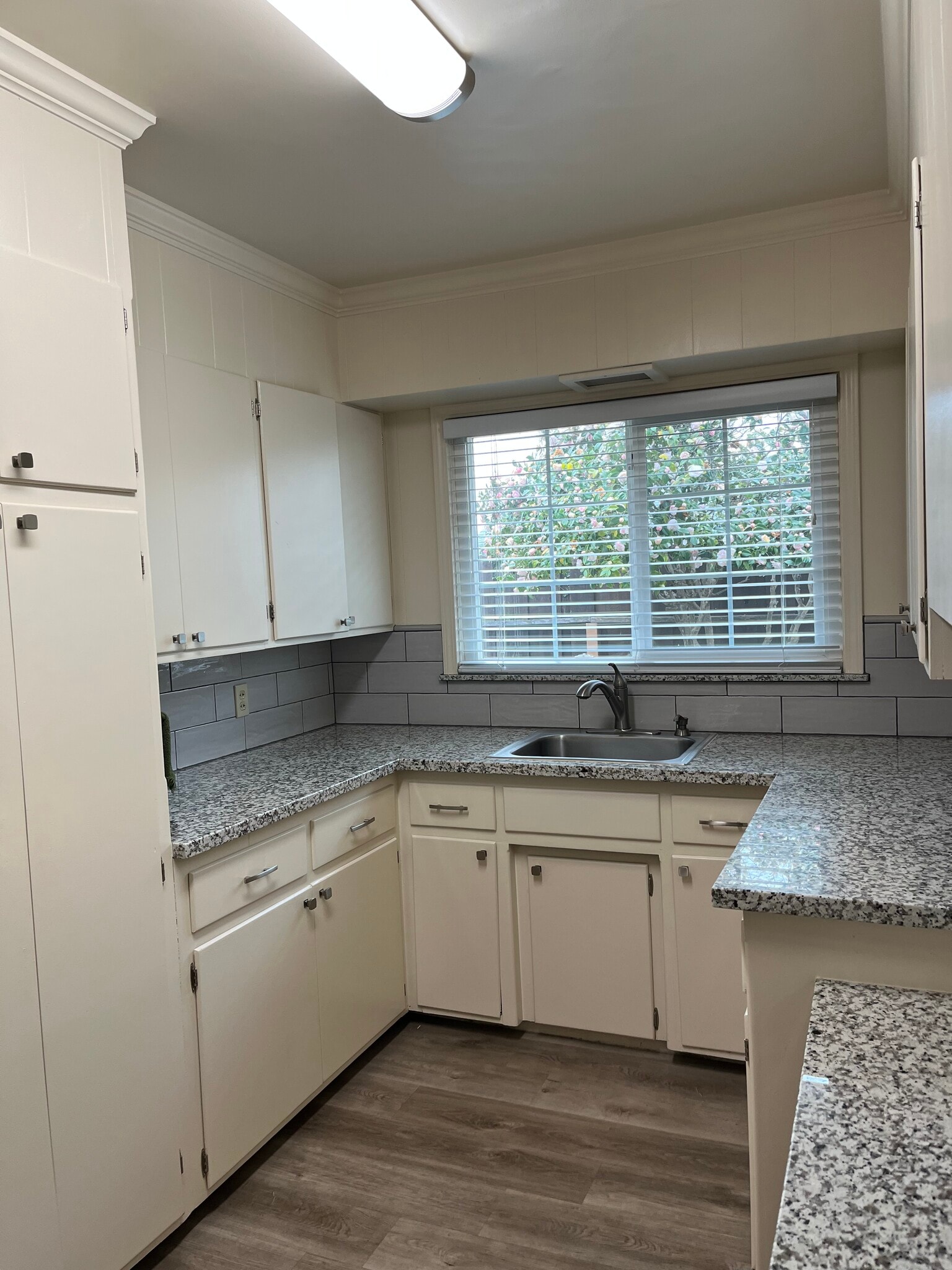 Building Photo - 426 Olive Ave