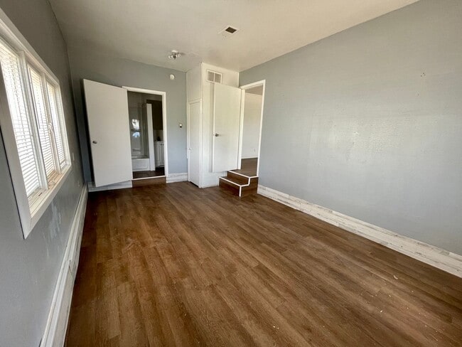 Building Photo - 4 bed 2 bath now available