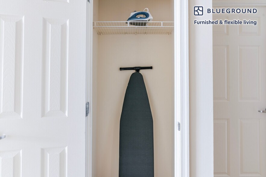 Building Photo - 2400 M St NW