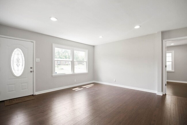 Building Photo - 106 Napier Dr