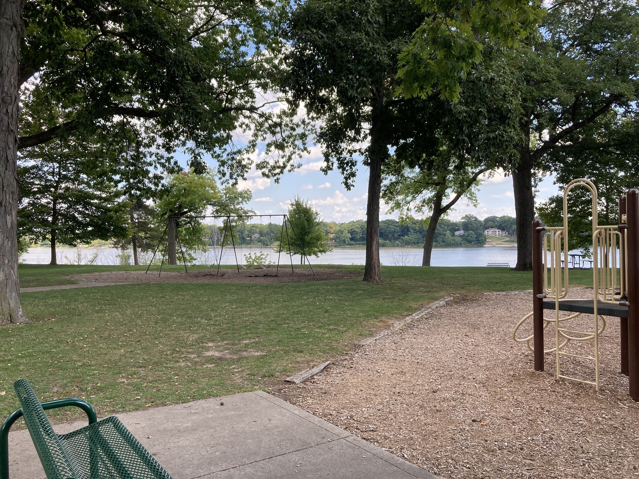 Building Photo - 111 Amherst Dr