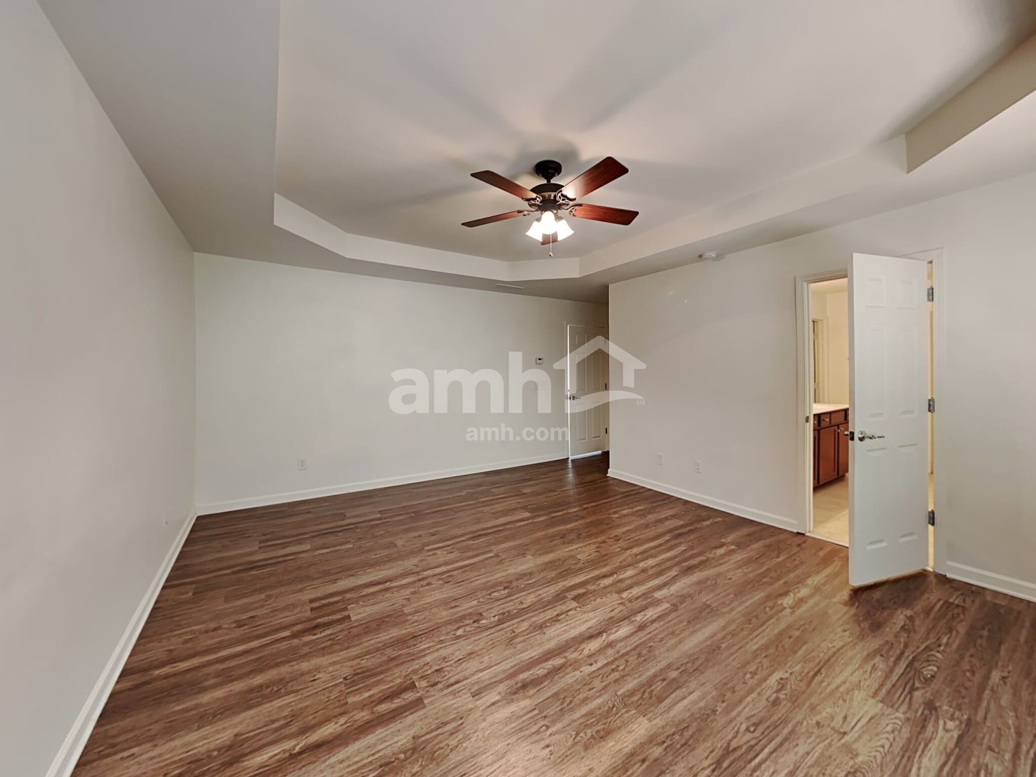 Building Photo - 922 Idlewood Dr