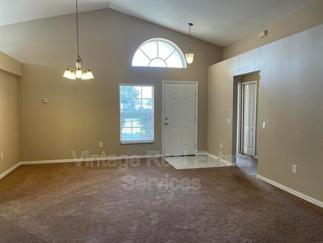 Building Photo - 1930 Grenville Ct