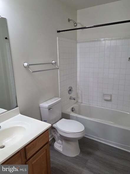 Building Photo - 612 Pendleton Ln