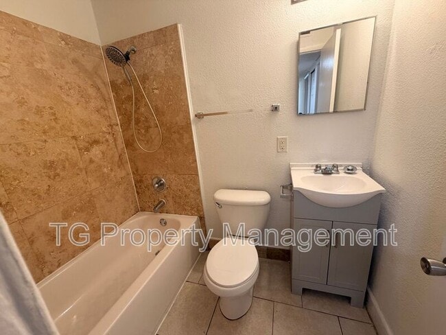 Building Photo - 6631 Bo Peep Dr N