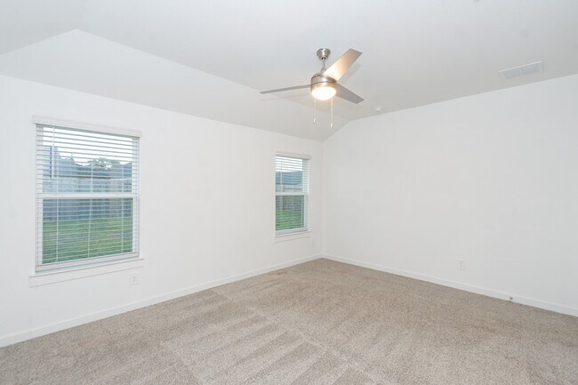 Building Photo - 1630 Fleetwood Xing
