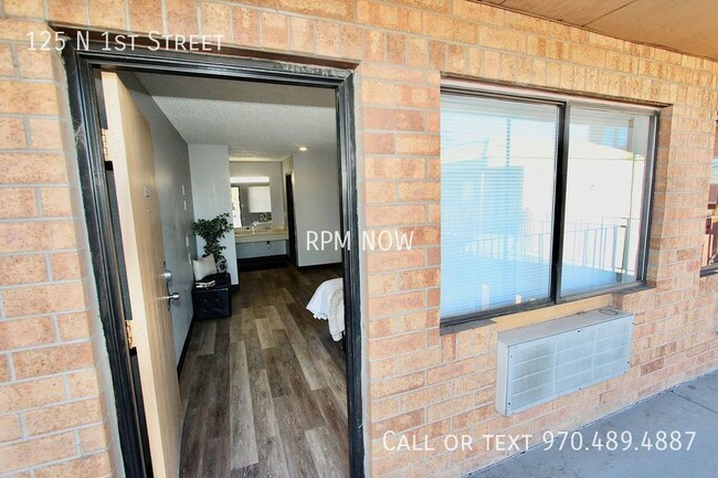 Building Photo - *****ALL UTILITIES INCLUDED*****ONLY $795 ...