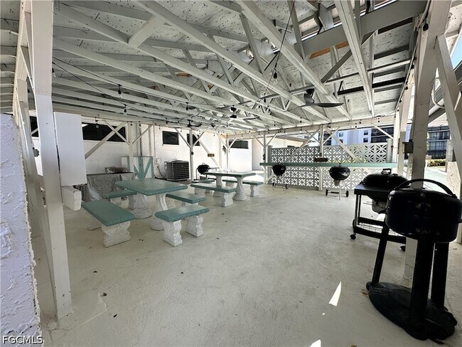 Building Photo - 3490 N Key Dr